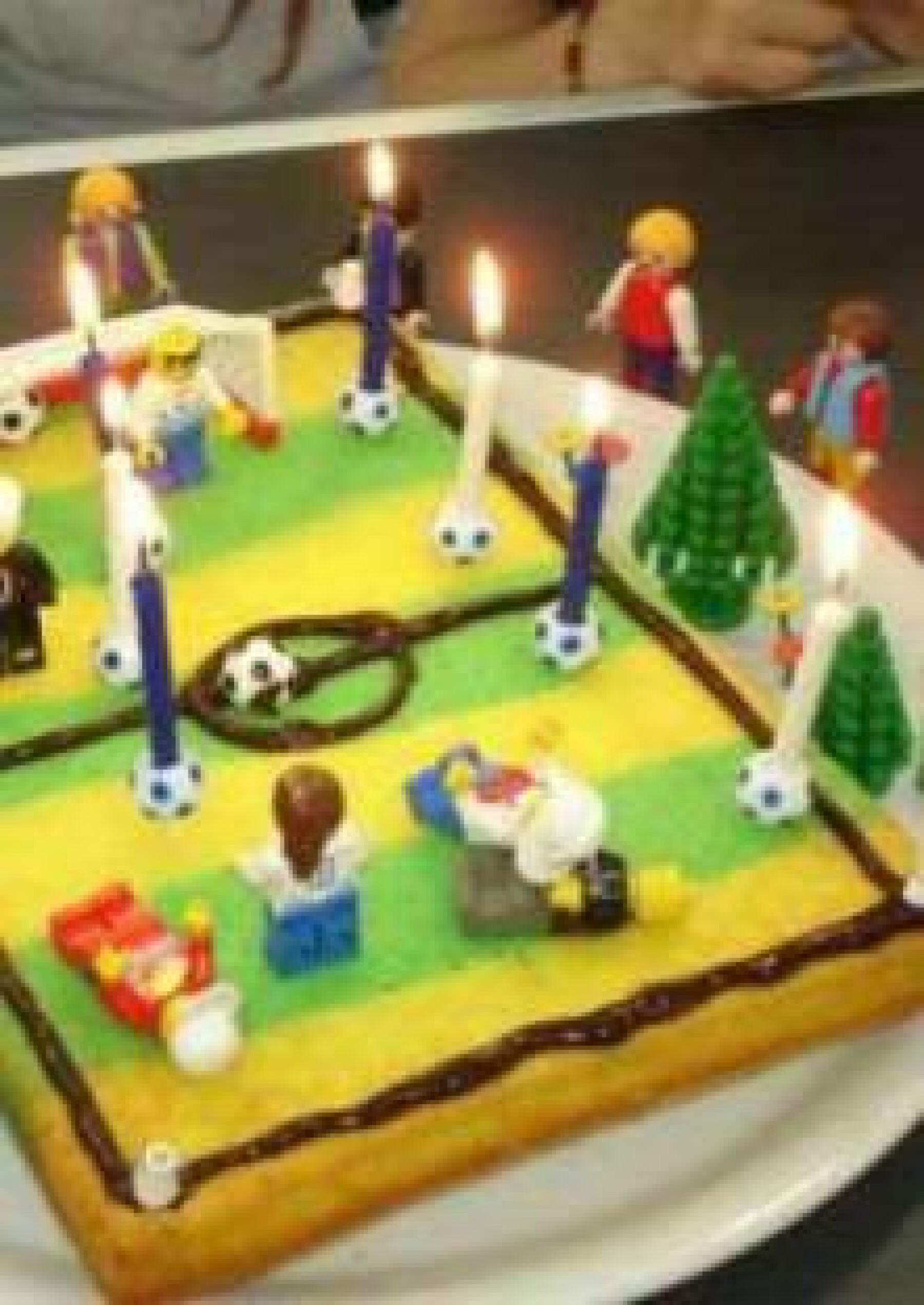 Un Gateau Au Yaourt Se Transforme En Terrain De Foot